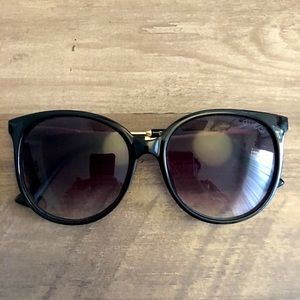 Black and Gold Gucci Sunglasses